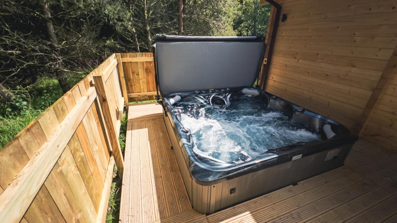 Sundance Lodge, Fantastic New Cabin With Hot Tub - Sleeps 6 - Largest In Felmoor Park Morpeth Eksteriør billede