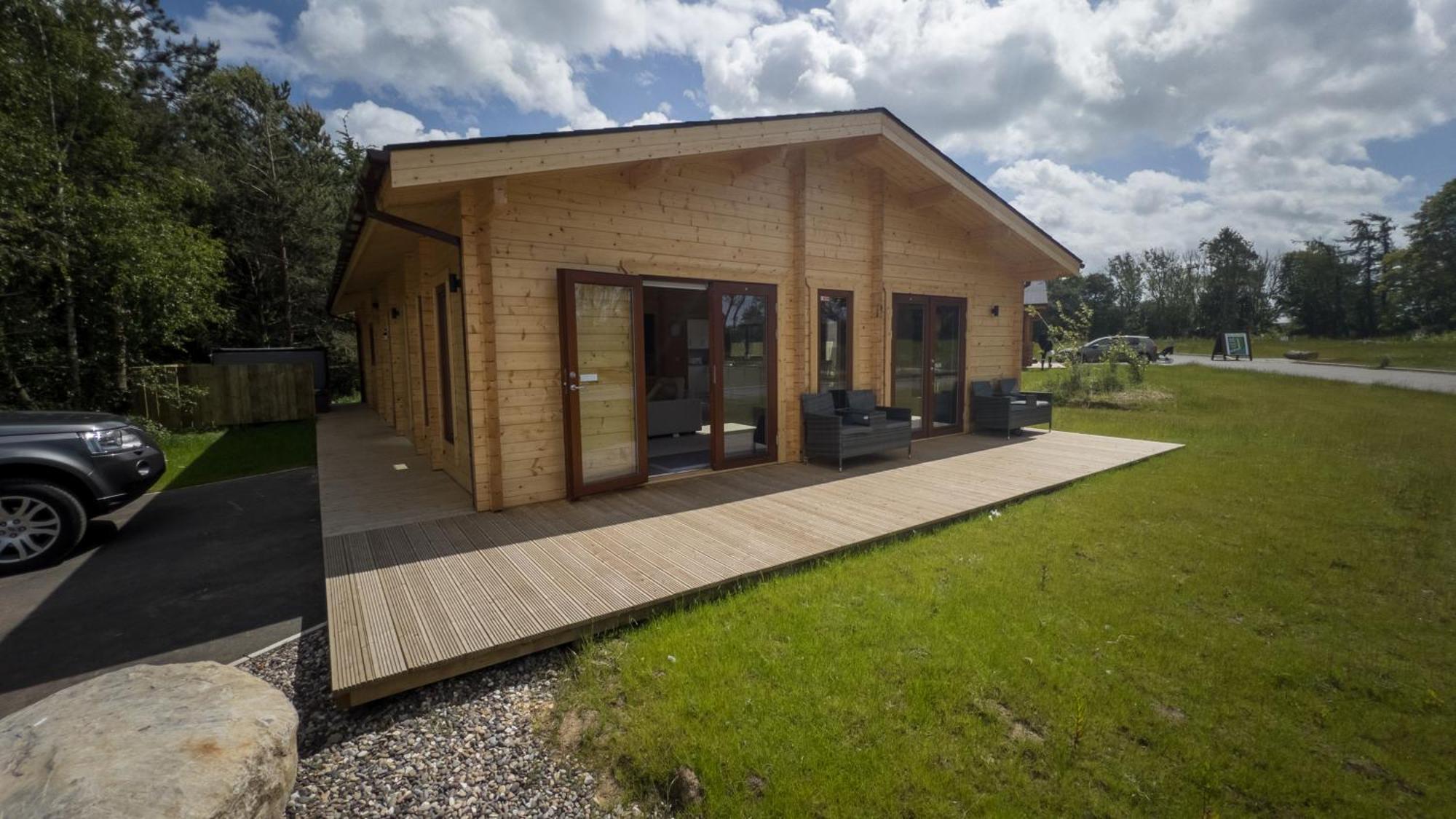 Sundance Lodge, Fantastic New Cabin With Hot Tub - Sleeps 6 - Largest In Felmoor Park Morpeth Værelse billede